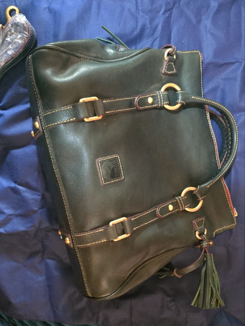 Dooney & Bourke Green Leather Large Satchel with Gold Hardware - Picture 2 of 7